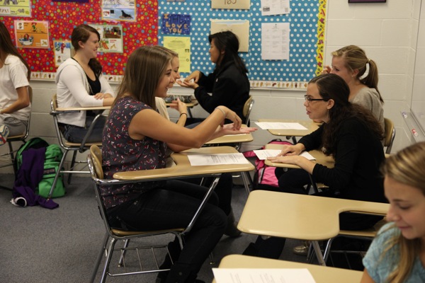 ASL students sign beyond classroom