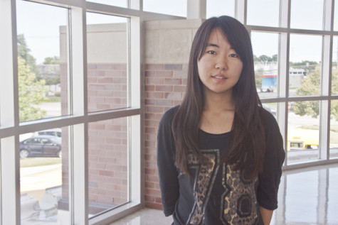 Elisa Kim: Co-Features Editor