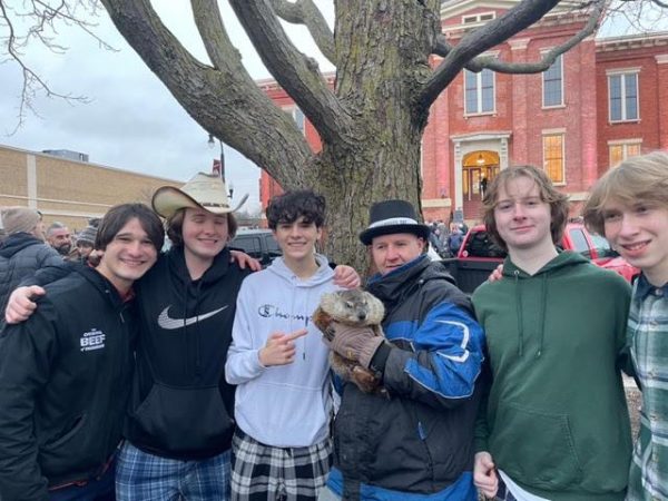 Students travel to see Groundhog Day event in Woodstock