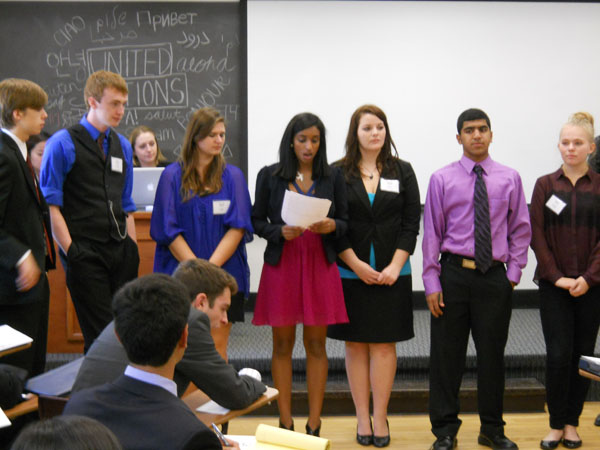 Model United Nations team travels to St. Louis for university symposium