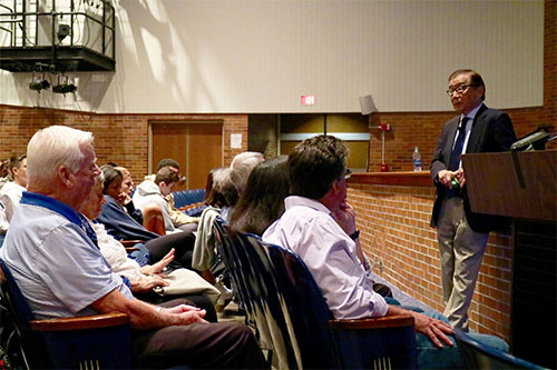 MEMORABLE MIHARA: Speaking to South students, Sam Mihara, a first-generation American with Japanese ancestry, informs others about his experiences in a World Warr II Japanese internment camp. Mihara visited South on Sept. 13 for this special address. Photo courtesy of Tara Thorne