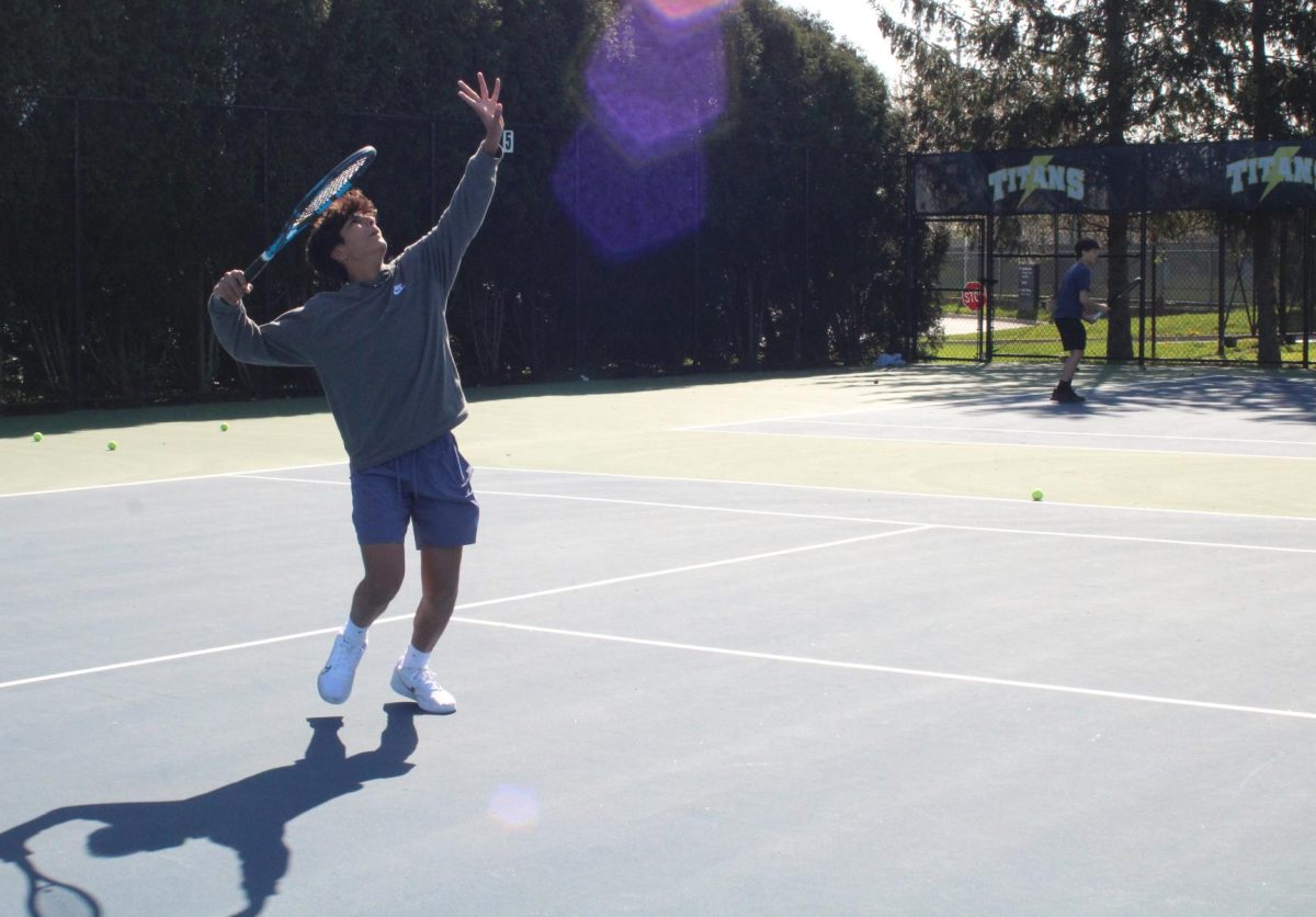 Boys tennis serves up points