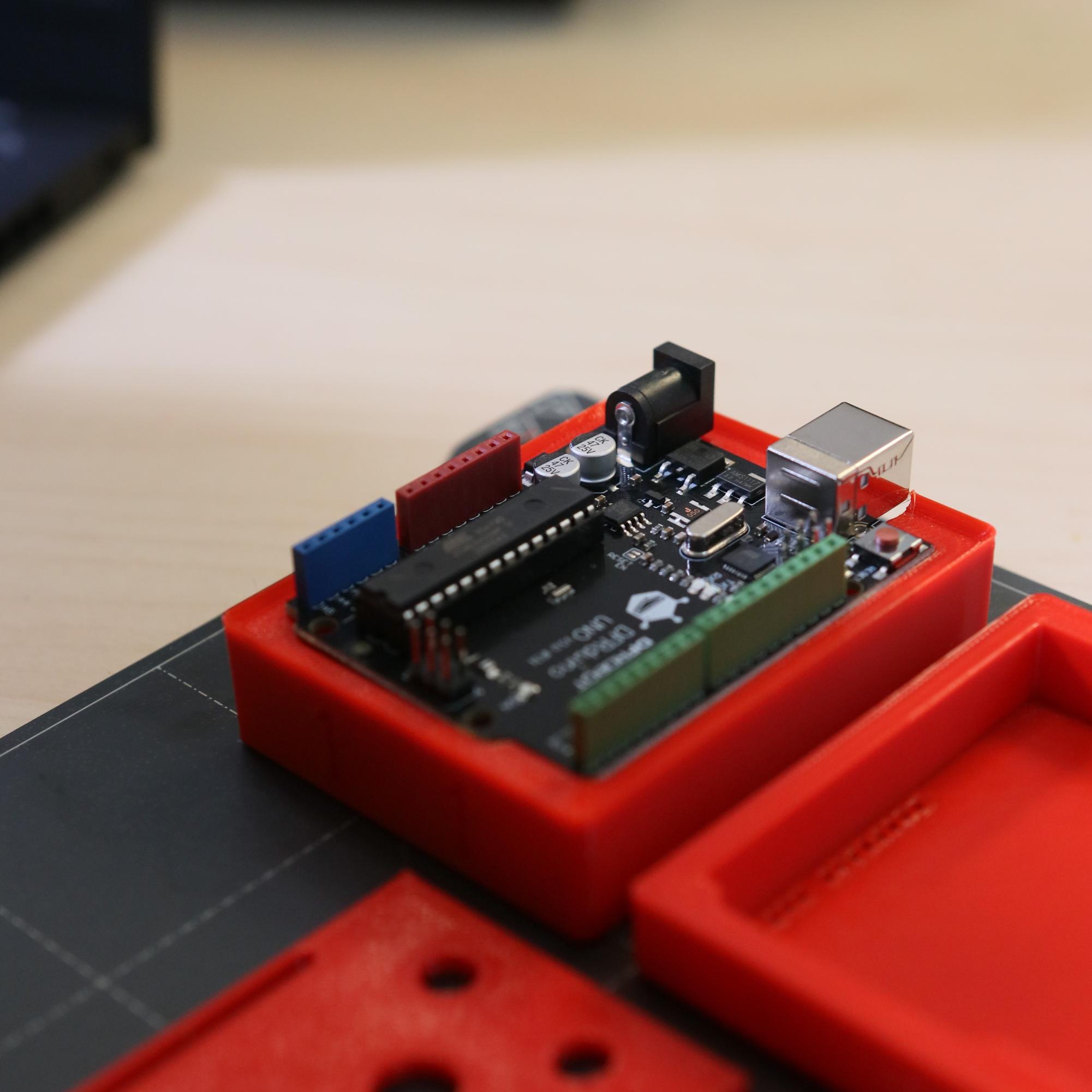 Lee sparks creativity through coding